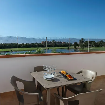 Pierre & Almeria 아파트